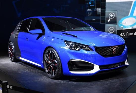 标致308 R HYbrid概念车 据之前报道,标致308 R HYbrid概念车搭载的是一套插电式混动系统,其由1.6T四缸发动机和双电机组成,整套系统的最大功率为500Ps,峰值扭矩730Nm。如果标致308 R最终真的会量产,其则有望延续这套动力总成。