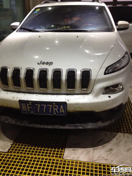 进口Jeep自由光车辆行驶途中发动机熄火