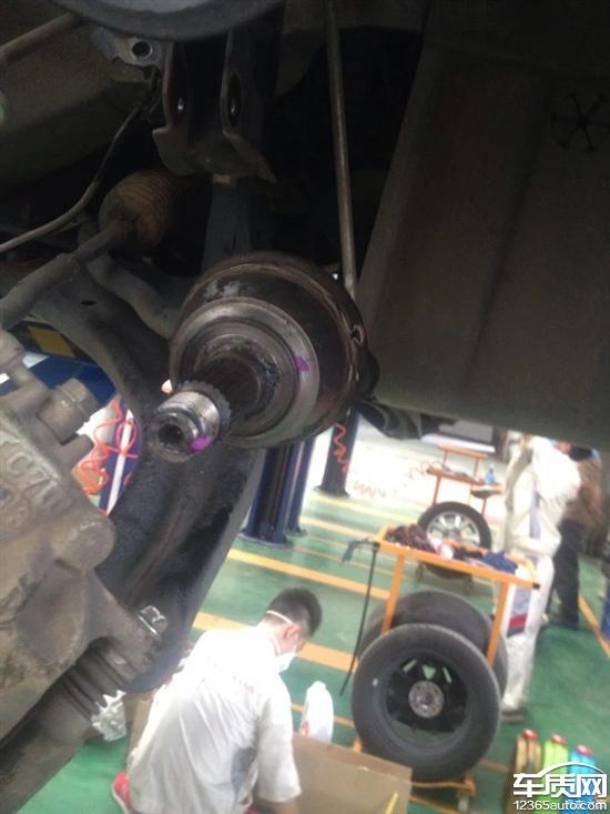 广汽本田飞度底盘异响 起步加速抖动