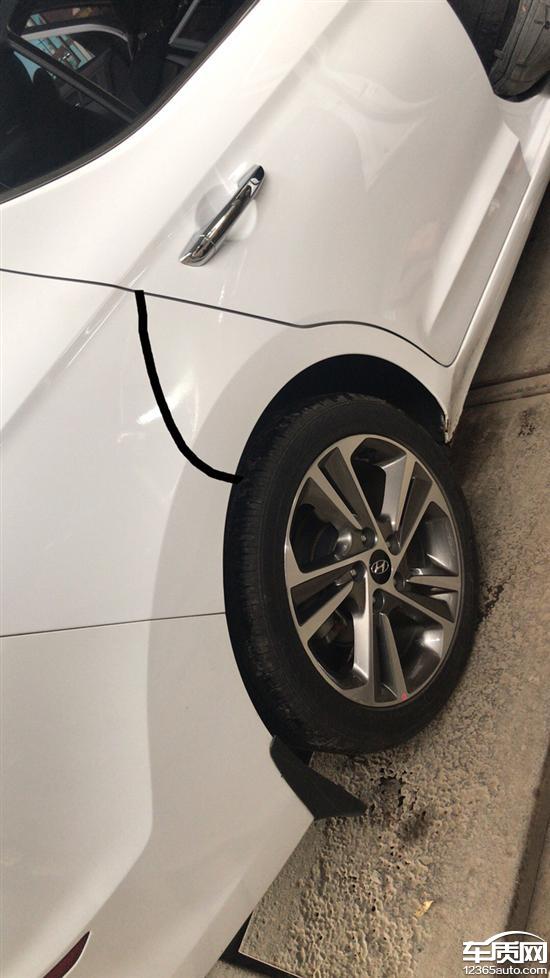 北京现代领动经销商出售库存车 有维修痕迹