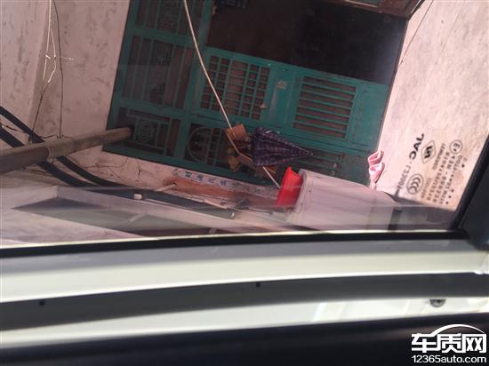 江淮瑞风S3车窗玻璃出现很严重划痕严重_-_车质网 江淮瑞风S3车窗玻璃出现很严重划痕严重_-_车质网