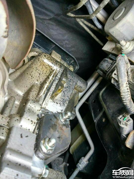 宝骏730后轮吃胎 变速箱漏油 发动机漏油