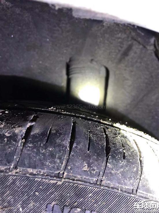 上汽大众凌渡轮胎吃胎车内噪音大