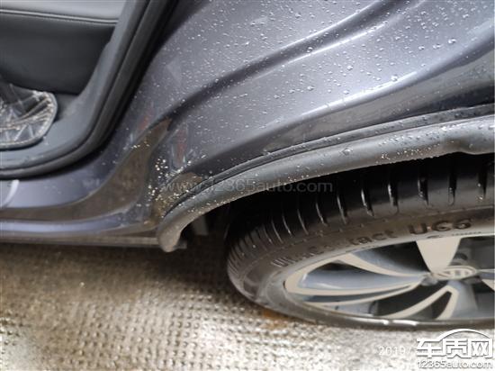 上汽大众途岳设计缺陷两后门内进入泥沙