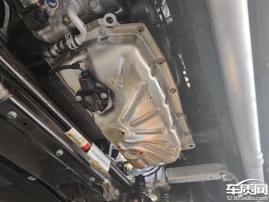 XKTY.COM星空体育-气门室盖垫漏油是怎么回事？应该怎么处理？