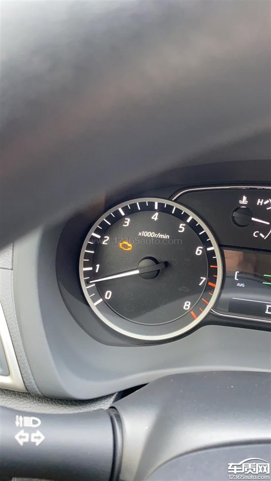 东风日产轩逸行驶中车辆突然无法提速