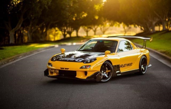 向超级跑车靠拢 改装Mazda FD RX-7论坛