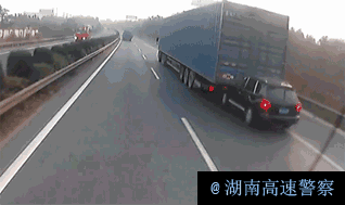 惹不得,躲得起!高手教你如何从容避让大货车