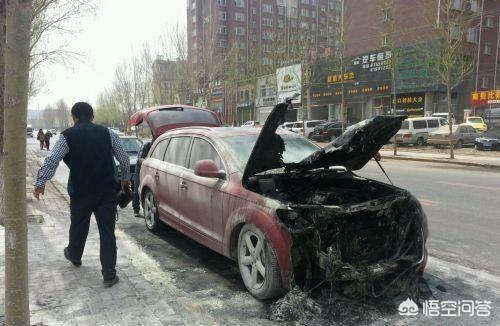 现在私家车上要求放灭火器吗