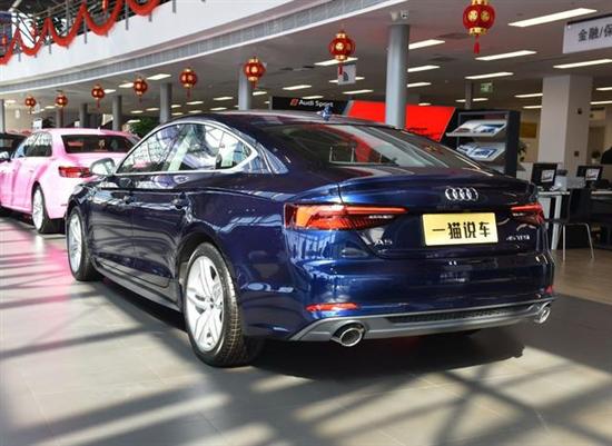 溜背造型 到店實拍全新奧迪a5 sportback