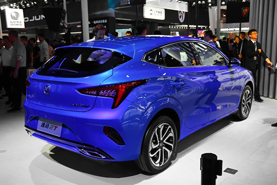 nedc续航405km 长安逸动et将于5月上市