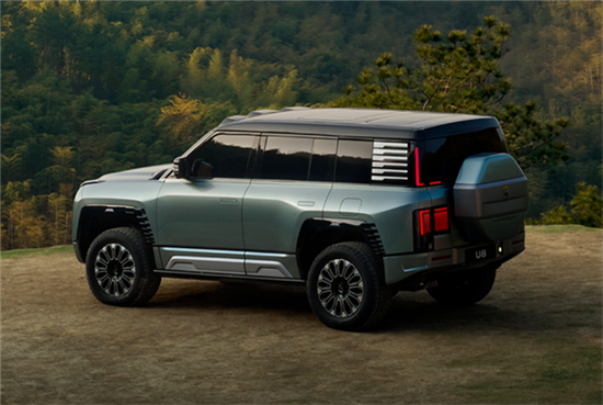 比亚迪仰望u8越野车正式开售1098万元