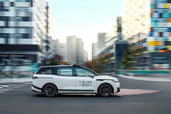 百度与Uber战略合作：全球部署数千辆无人车