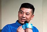 劉俊峰：汽車(chē)屏幕大的地方都掛了手機(jī)支架