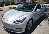 曝特斯拉Model 3入門版內(nèi)飾 15英寸顯示屏