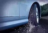 老天又開雨季模式 雨天開車輪胎打滑怎么辦