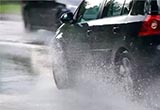 車技大考驗 雨天愛車車輪打滑該怎么辦？