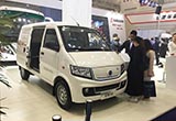 武漢商用車展 東風(fēng)EM10純電動物流車亮相
