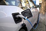 美國人開電動汽車每年可省油費1070美元