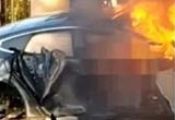 特斯拉Model S碰撞起火致兩人死亡