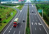 这九条高速行车宝典提升你的驾驶技能