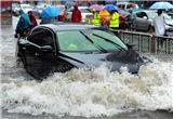 雨天行车要谨慎 这些注意事项需要了解一下