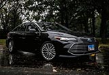 豐田Avalon配置環(huán)視攝像頭 助力夜間停車