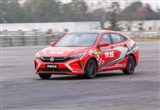 東風(fēng)風(fēng)神賽車學(xué)院開營 賽道體驗風(fēng)神奕炫