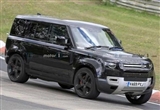 或将于2021年下半年上市 路虎卫士V8谍照