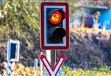 已有人扣6分 这些情况下红灯右转要注意