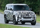全新2022款路虎卫士130车型伪装谍照曝光