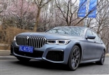 有没有必要买8缸7系？试驾宝马750Li