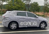小鹏全新跨界车谍照首曝 有望2023年发布