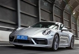男人躲不过的大玩具？试驾911 Carrera 4S