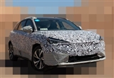 定位紧凑型SUV 极狐新车路试谍照曝光