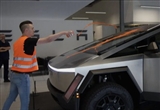 特斯拉Cybertruck再遭環(huán)保人士攻擊