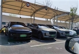 極氪總裁：七個(gè)充電樁四個(gè)增程在充電
