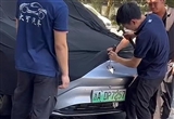 極狐起火廠家第一時間撬車標 官方道歉
