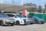 江蘇高速用移動(dòng)充電車+機(jī)器人解決充電排隊(duì)