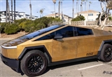 24K黃金版特斯拉Cybertruck發(fā)起慈善拍賣