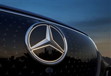 奔驰2025年上半年净利润同比大降55.8%