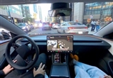 特斯拉V14终于来了！整合Robotaxi技术