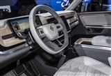 Rivian CEO：传统车企不提升软件将失去市场