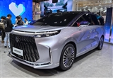 定位高端市場(chǎng) 極狐旗下首款MPV正式亮相