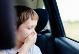 晕车的人别再在车上闭眼睡觉了：越睡越晕