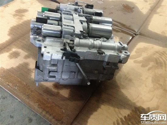 东风标致3008变速箱报警 4s店说进水