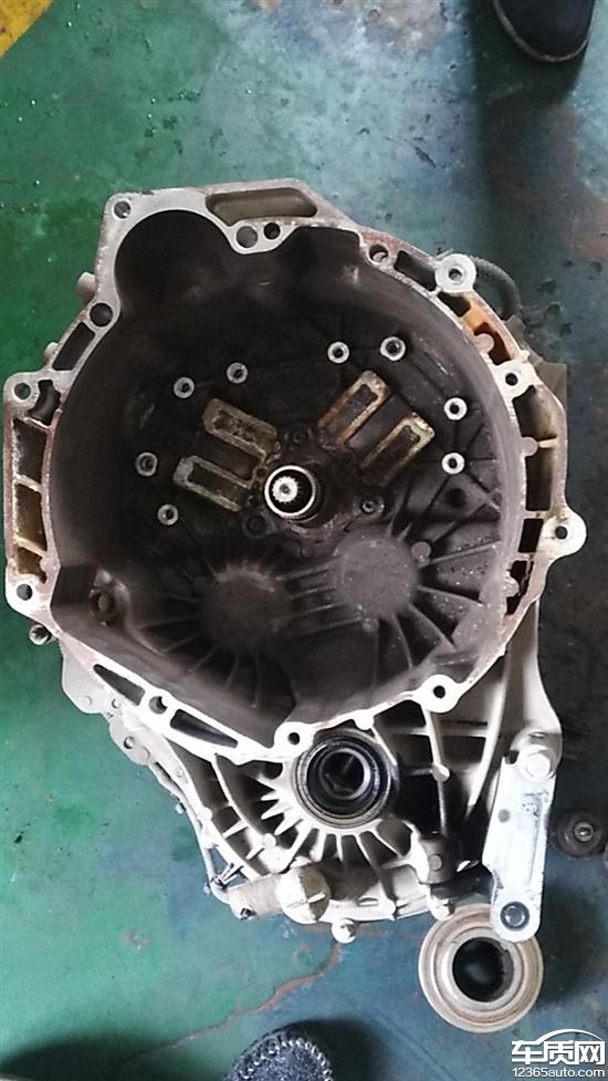 长安福特翼搏变速箱内部生锈4s店不予质保