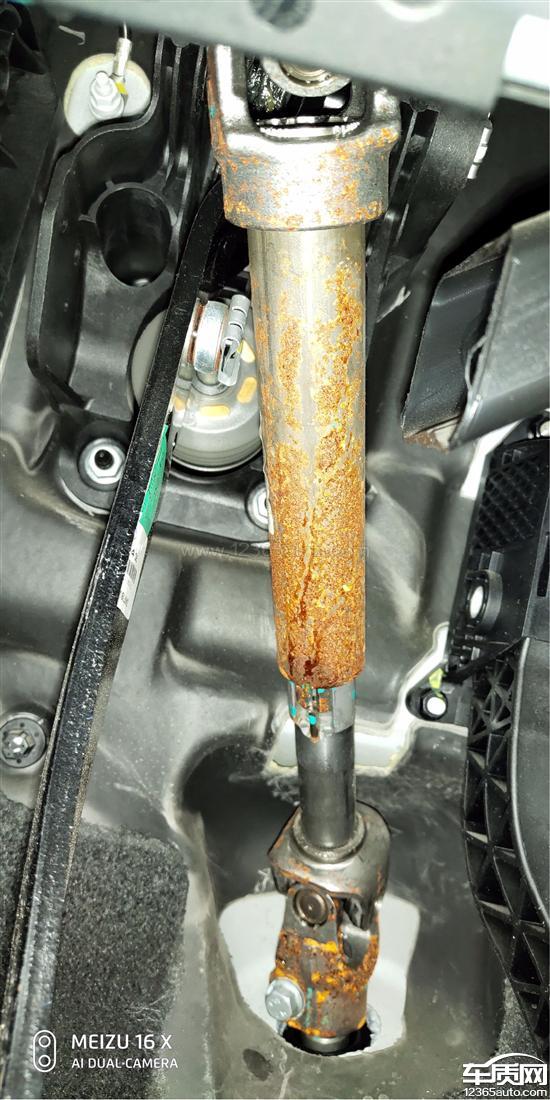 上汽荣威rx5天窗异响转向十字轴生锈