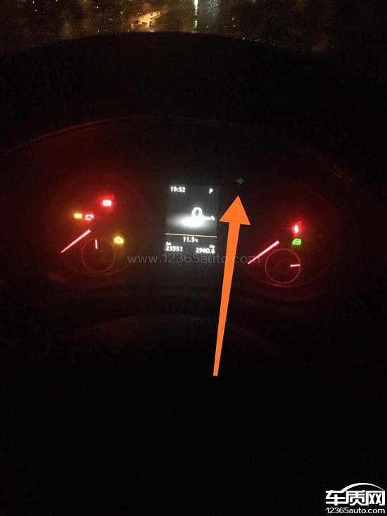 上汽大众途观转向指示灯亮希望厂家处理
