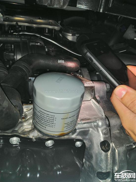 一汽大众探歌发动机渗油存在质量缺陷